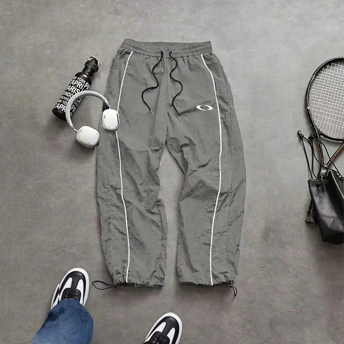 Men'S Casual Streetwear Contrast Color Sporty Long Pants, Windbreaker Pants ,Loose Fit Drawstring Cuff, Fashionable Print, Lightweight Fabric, Athleisure Style Bottoms Pantalones Para Hombre Pants for Men Cargo Pants for Men Pantalones De Trabajo Hombre O