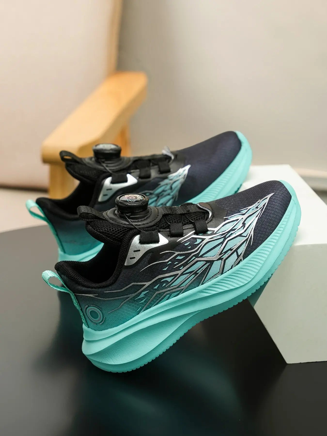 Comfortable Sporty Shoes for Boys and Girls, Athletic Shoes, Breathable Mesh Running Sneakers, Lightweight Tennis Shoes for Teens, Youth Shoes, All-Season Daily Wear, Runner Shoe